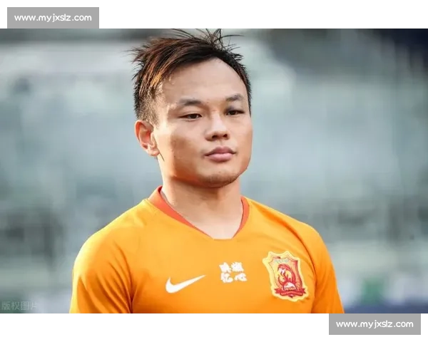 周通回应身份争议:苏超强还是奥克兰城?真相在这里 周通回应身份争议:苏超强还是奥克兰城?真相在这里