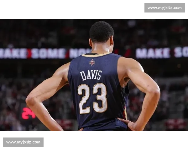 转髋投篮：突破瞬间的防守定格术