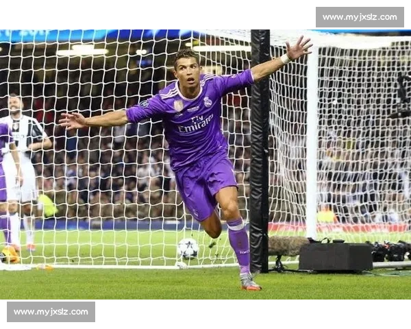 拉莫斯盛赞皇马:欧冠之王永远是夺冠热门 拉莫斯盛赞皇马:欧冠之王永远是夺冠热门